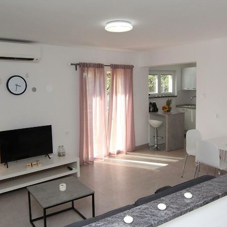 Apartments Polenta Rovinj Exterior photo